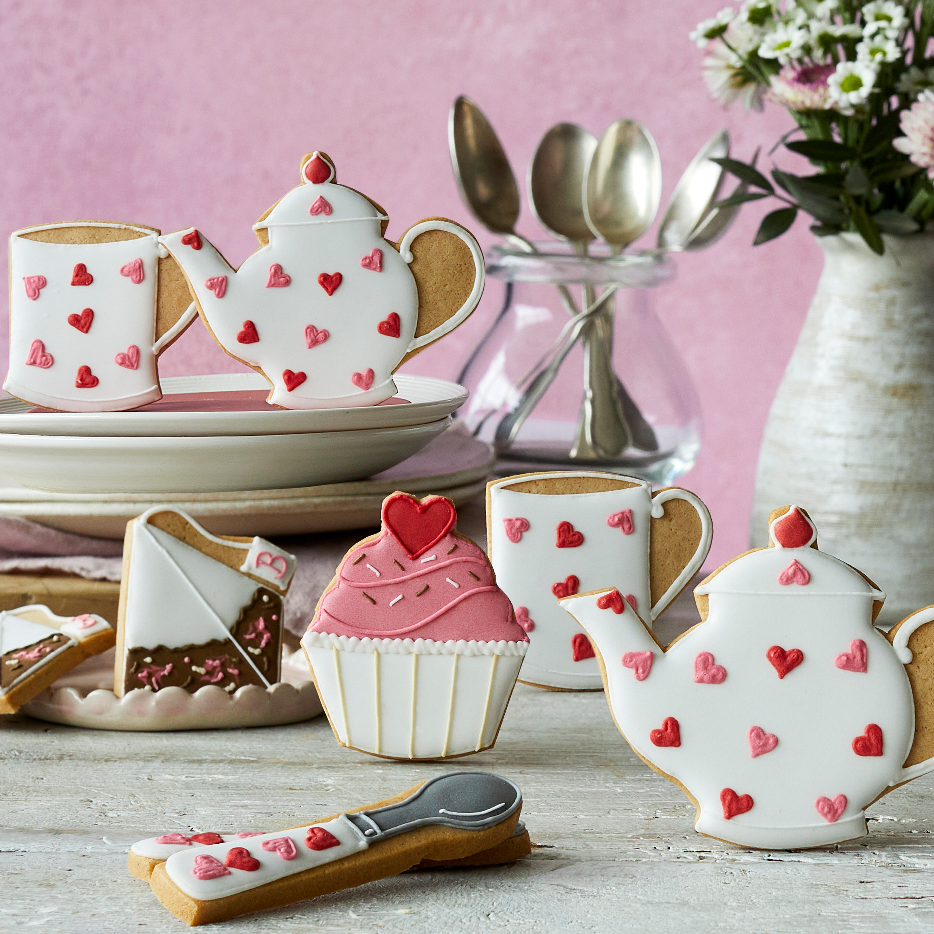 Emma Bridgewater X Biscuiteers Mother's Day Collection